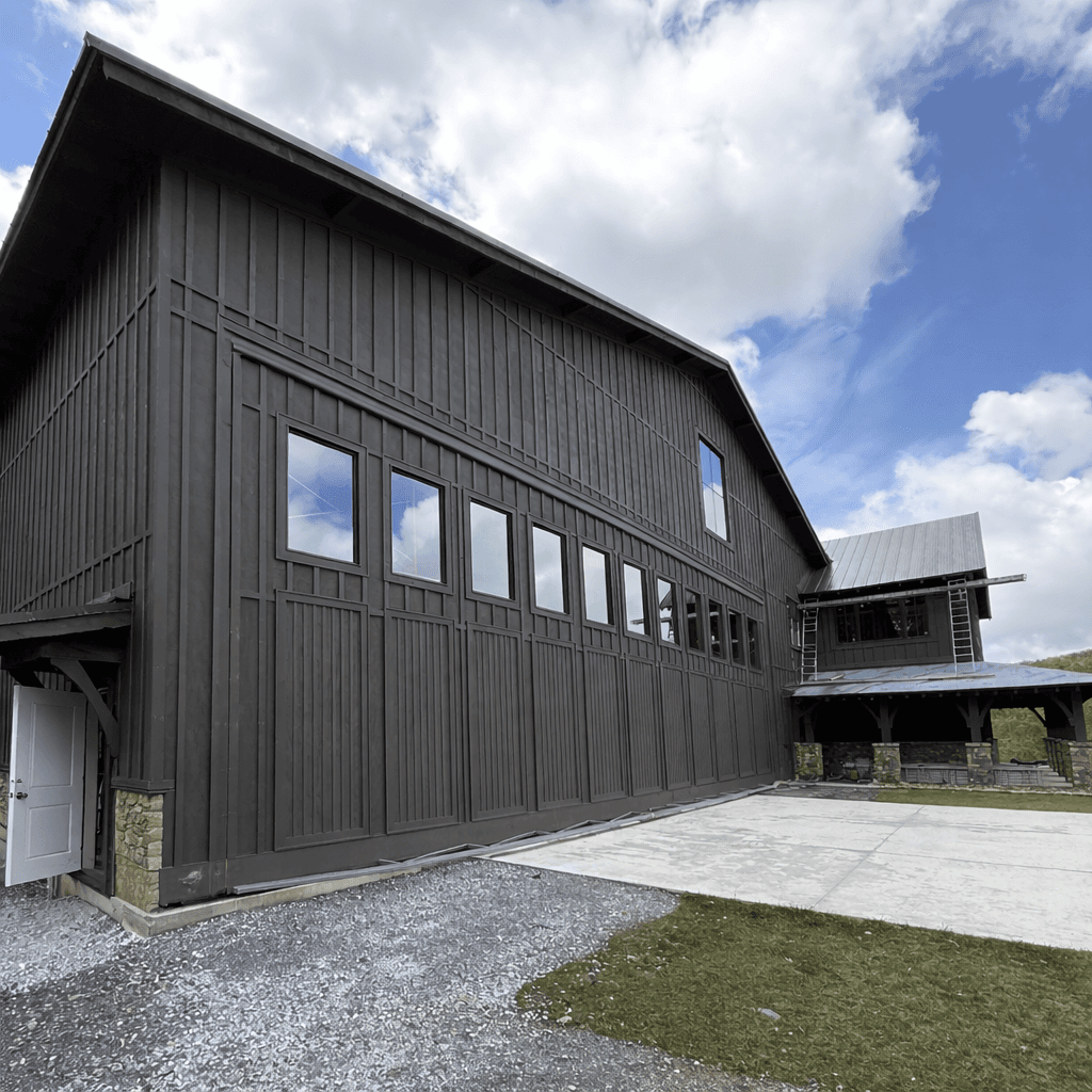 Hanger exterior Commercial